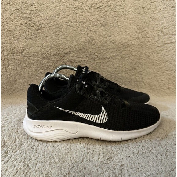 Nike Flex Experience RN 11 NN Running Shoes Sneakers DD9283-001 Black Women’s 9 - Picture 1 of 9